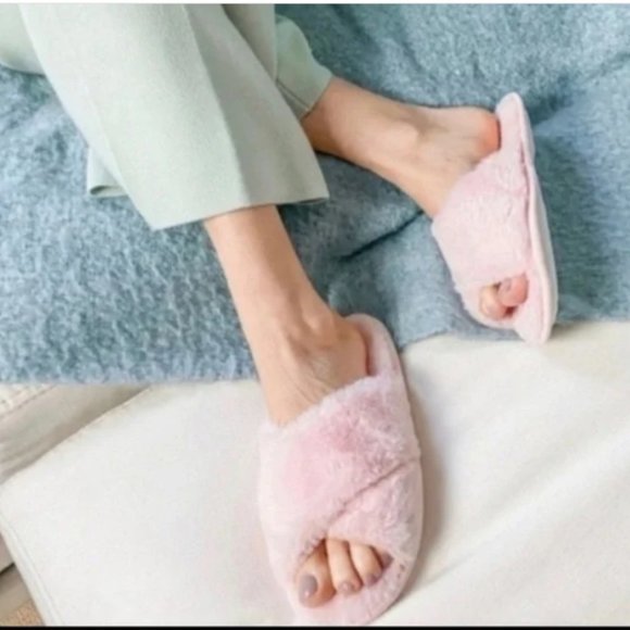 Splendid Pink House Shoes NWT - Picture 5 of 15